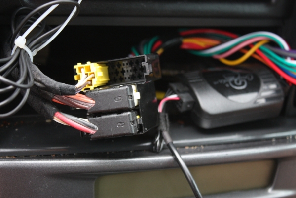 Adapter do sterowania z kierownicy Renault Clio, Laguna