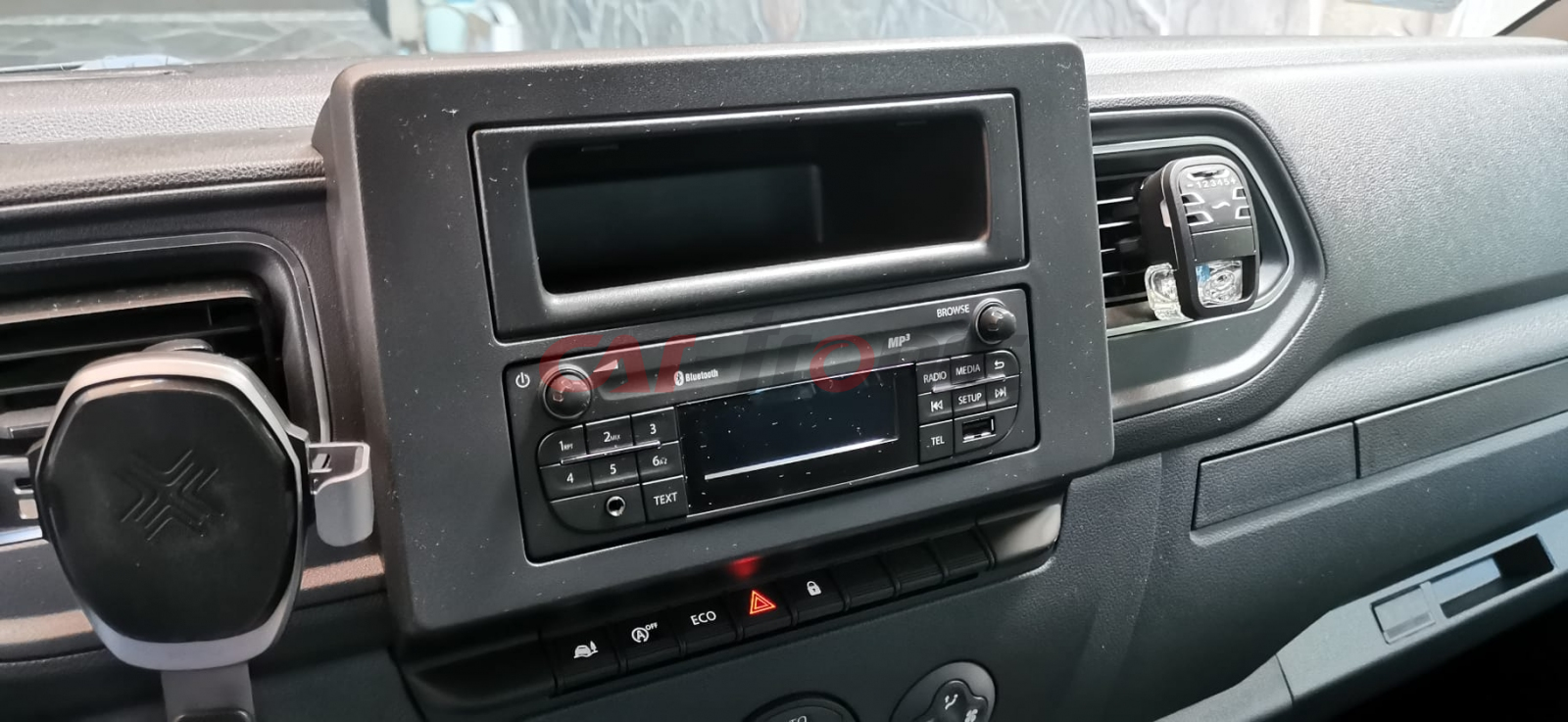 Ramka radiowa 2 DIN Opel Movano B, Nissan NV400, Renault Master 2020 ->