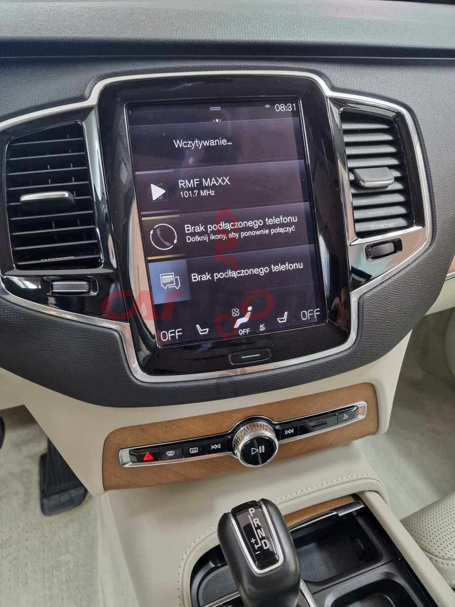 Interfejs do podłączenia kamery cofania Volvo XC90 2015 -> z nawigacją Sensus Connect i monitorem 8,7 cala.