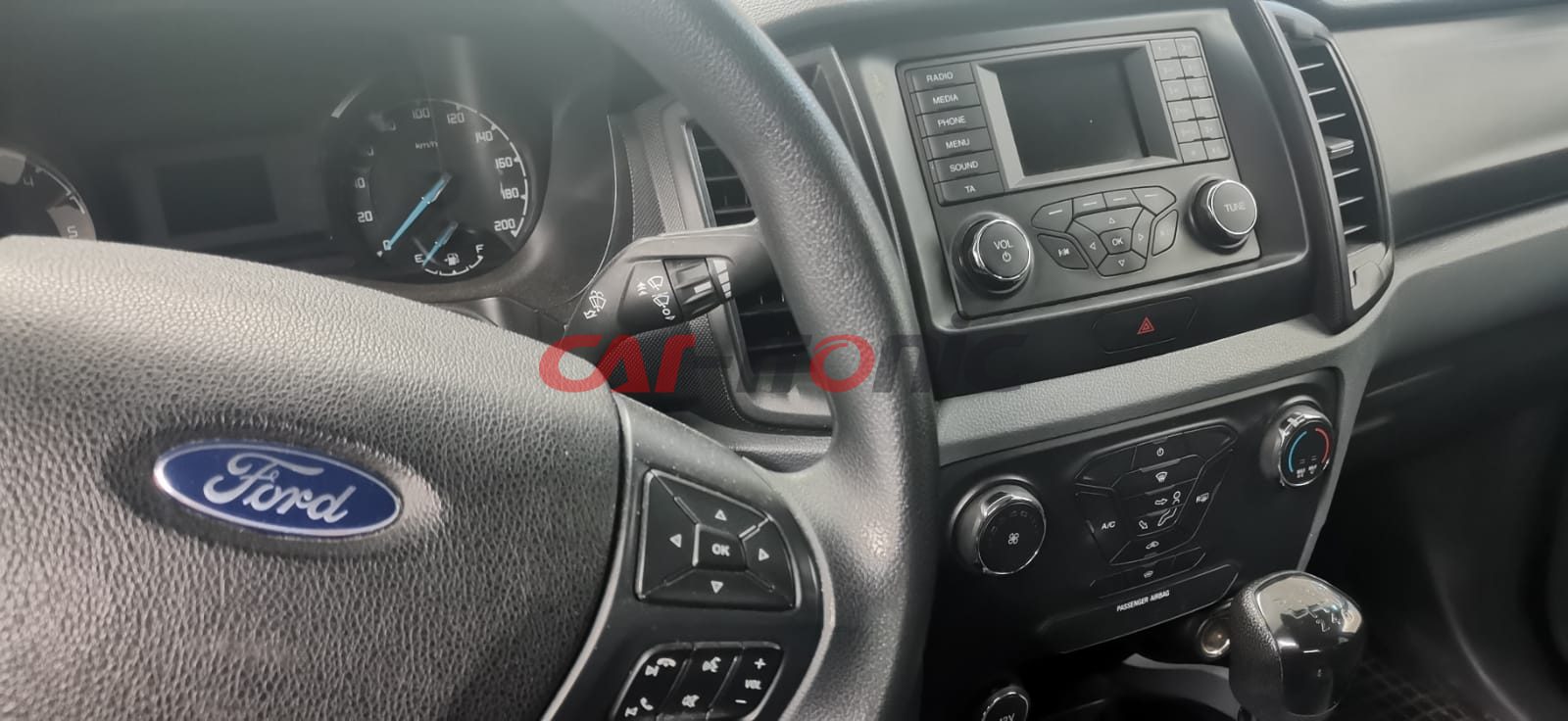 Zestaw instalacyjny 2 DIN Ford Ranger XL 2015 - 2020