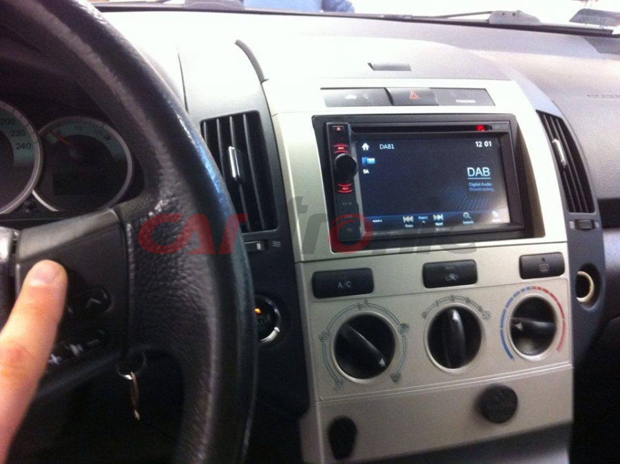 Ramka radiowa 2 DIN Toyota Corolla Verso (E12) 2004->2009 srebrna