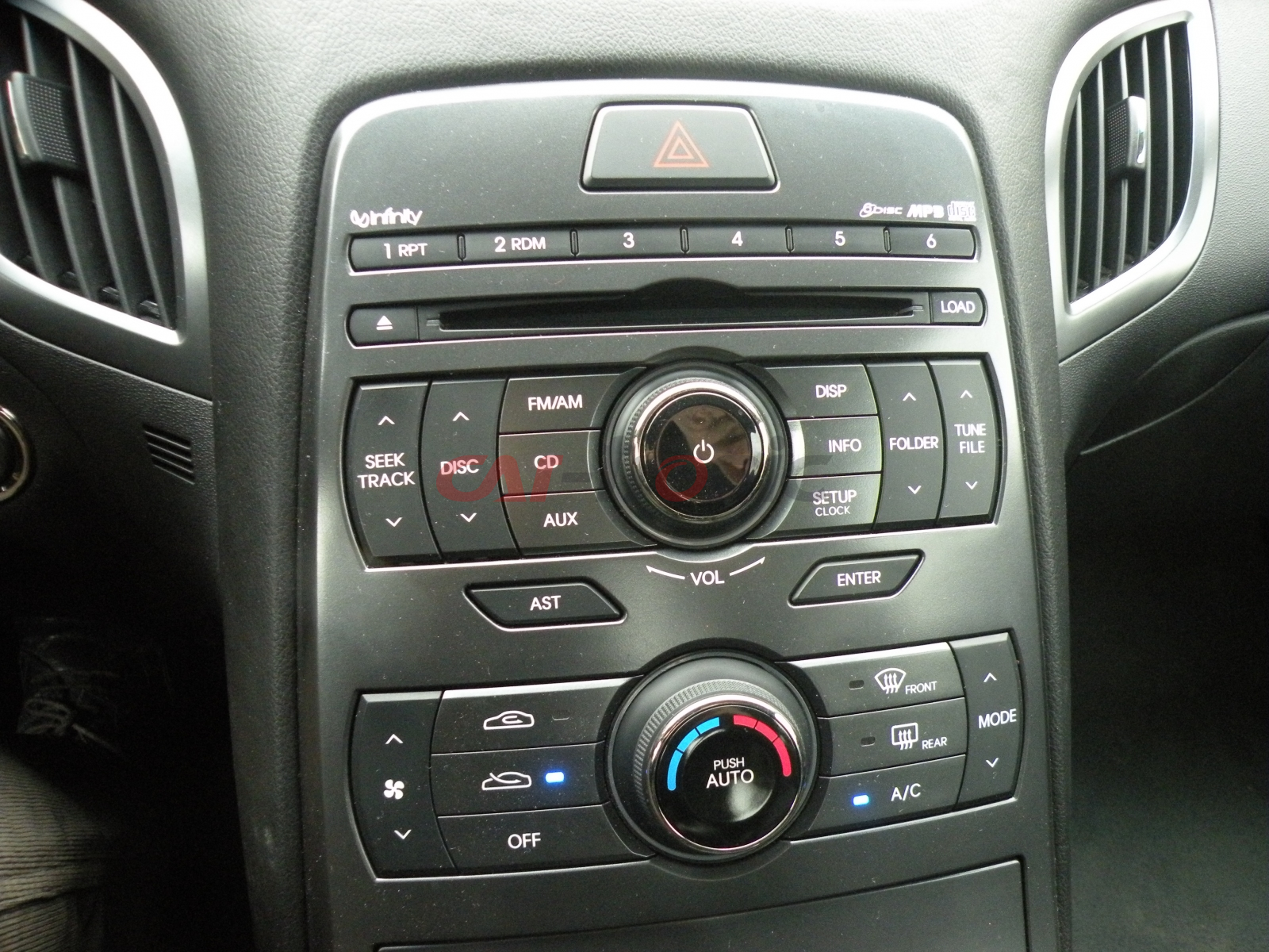 Ramka radiowa 2 DIN Hyundai Genesis Coupé (BK) 2010->