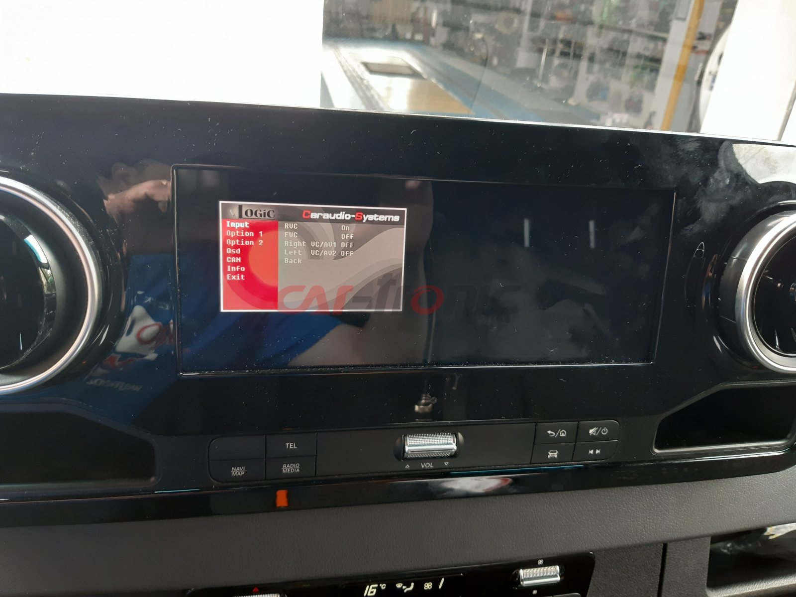 Interfejs do podłączenia kamery Mercedes Sprinter W907 2018 -> NTG 6 - MBUX . Monitor 7