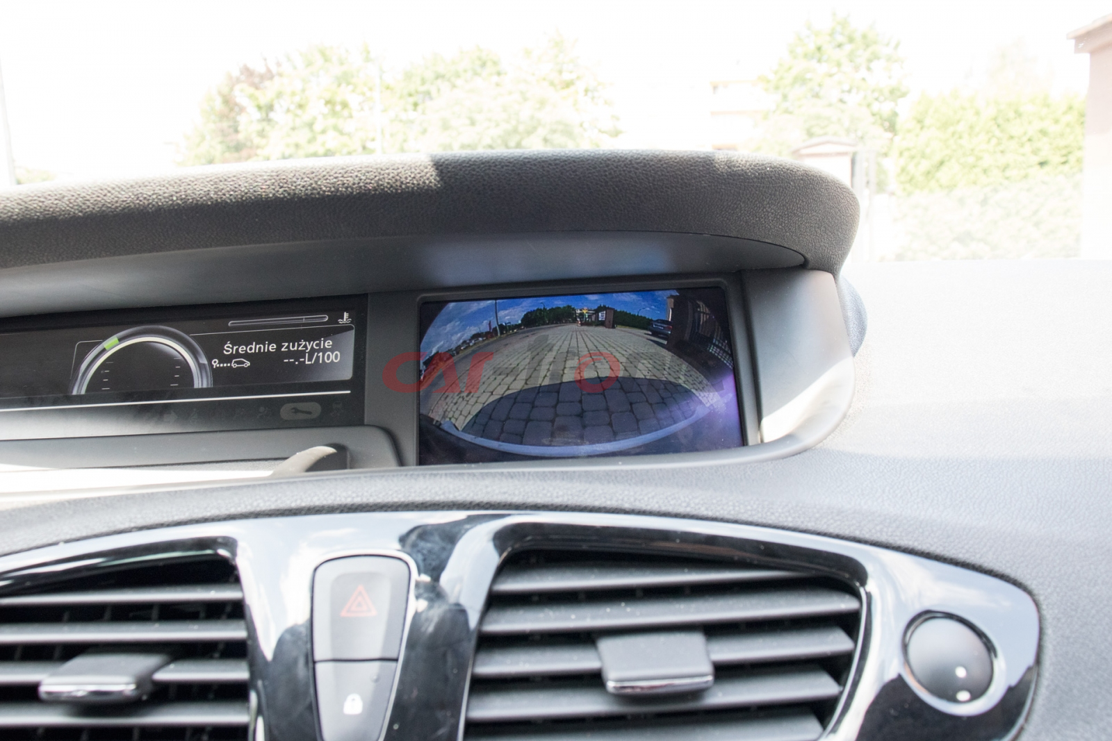Adapter do kamery cofania Dacia, Fiat, Opel, Renault, Smart 2012 -> Nawigacja MediaNav, Rlink