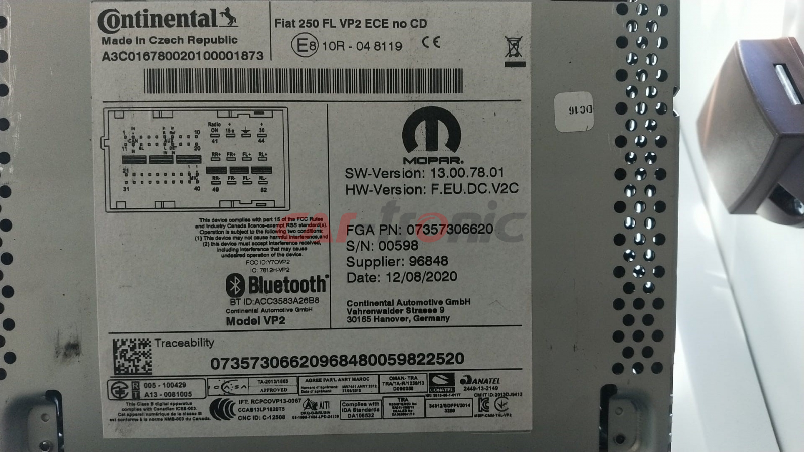 Infoadapter + sterowanie z kierownicy Fiat 500L, 500, Ducato 2014 -> Fiat VP1/VP2. CTUFT01