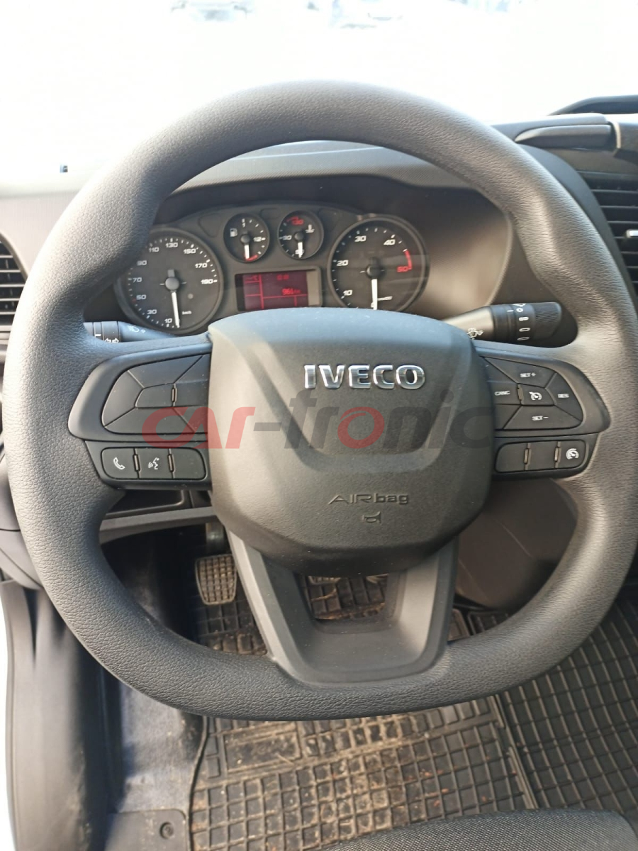 Adapter do sterowania z kierownicy Iveco Daily 2019-> CTSIV006.2
