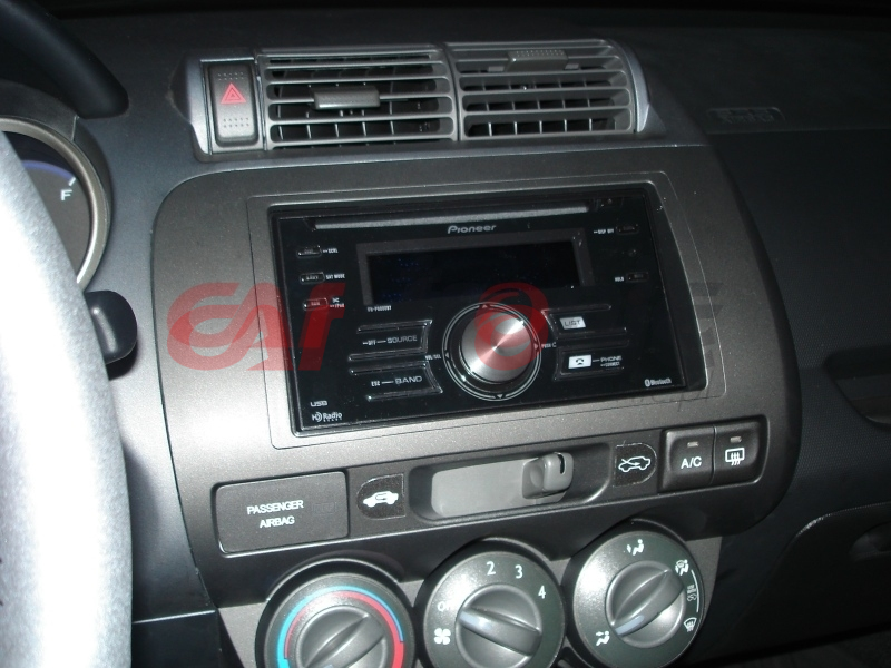 Ramka radiowa 1DIN/2DIN Honda Fit 2006->  Tylko wersja USA.