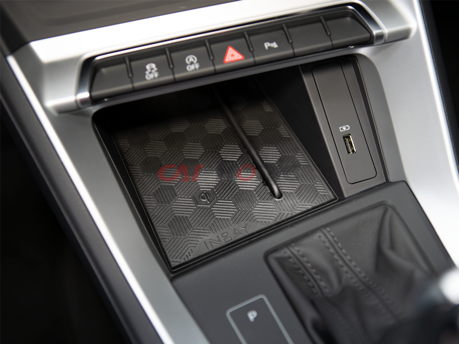 Inbay ładowarka indukcyjna 10W Audi Q3 (F3) 2019 ->