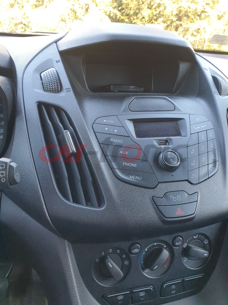 Ramka radiowa 2 DIN Ford Transit Connect 2013 - 2018 bez fabrycznego wyświetlacza